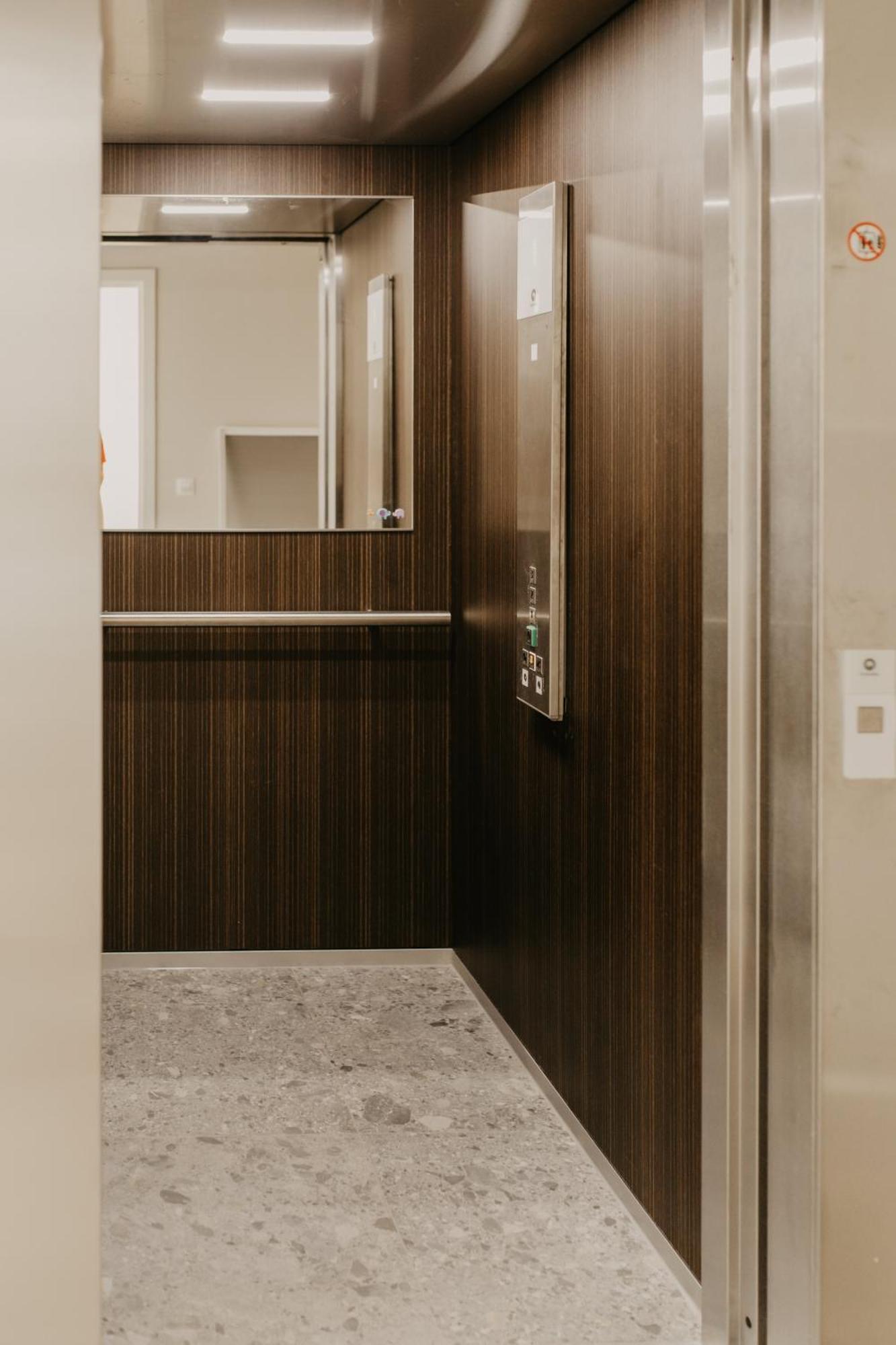 Blue Bird Residence Suite Moriaan Amberes Exterior foto